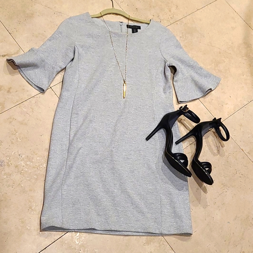 TAHARI size 4 Womens Dress